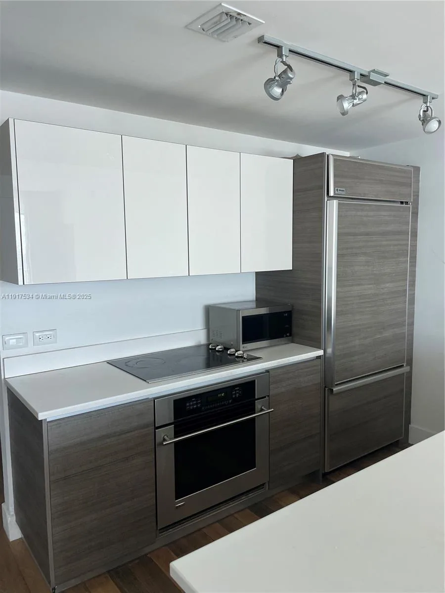 1100 S MIAMI AVE # 4111, Miami, FL 33130 photo 2