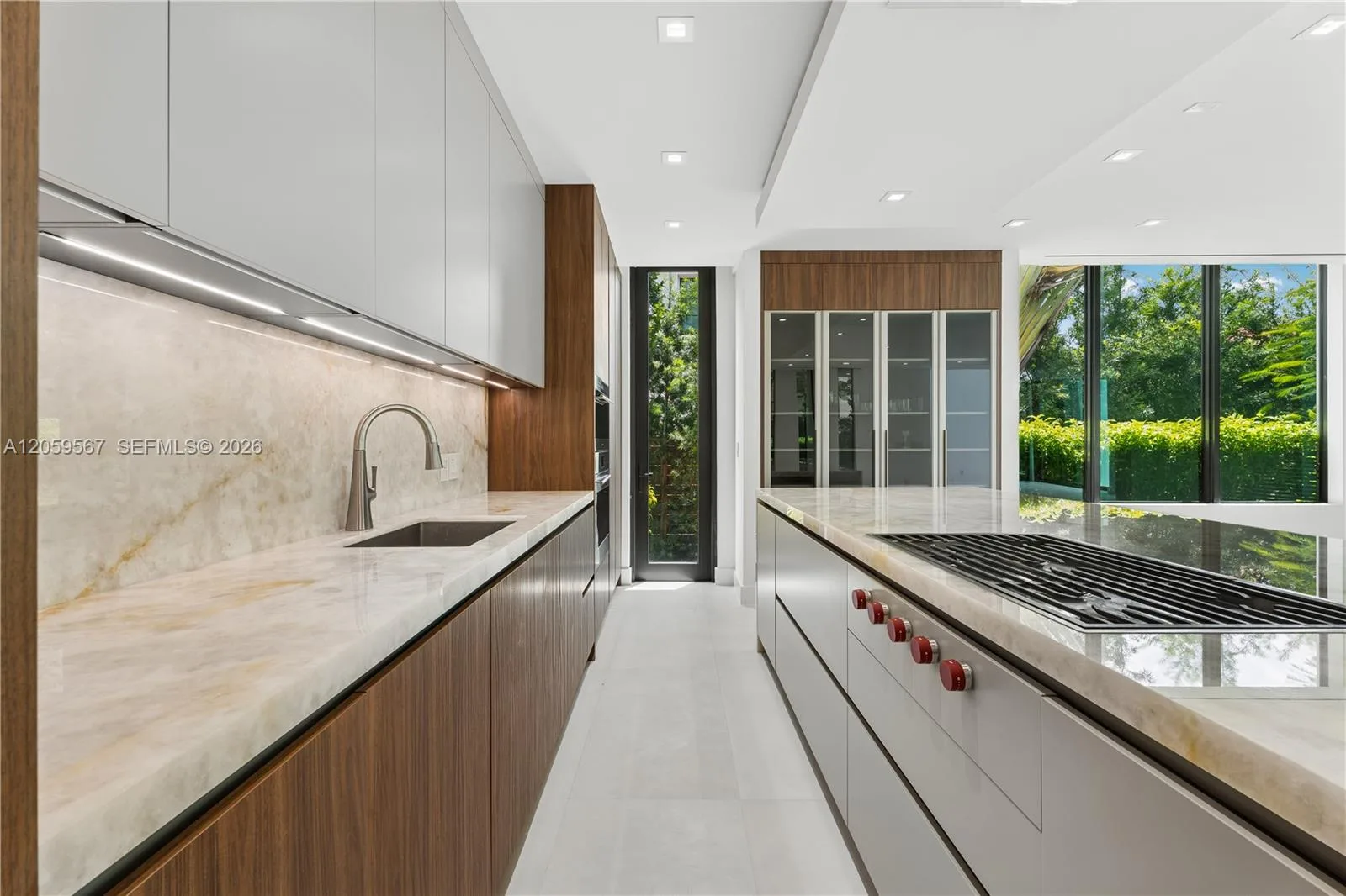 5630 Pine Tree Dr, Miami Beach, FL 33140 photo 12