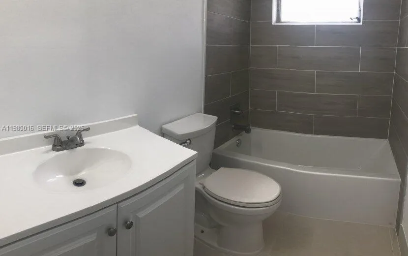 930 Benevento Ave # 930, Coral Gables, FL 33146 photo 13