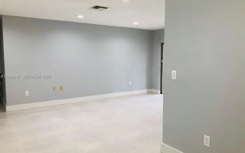930 Benevento Ave # 930, Coral Gables, FL 33146 photo 3