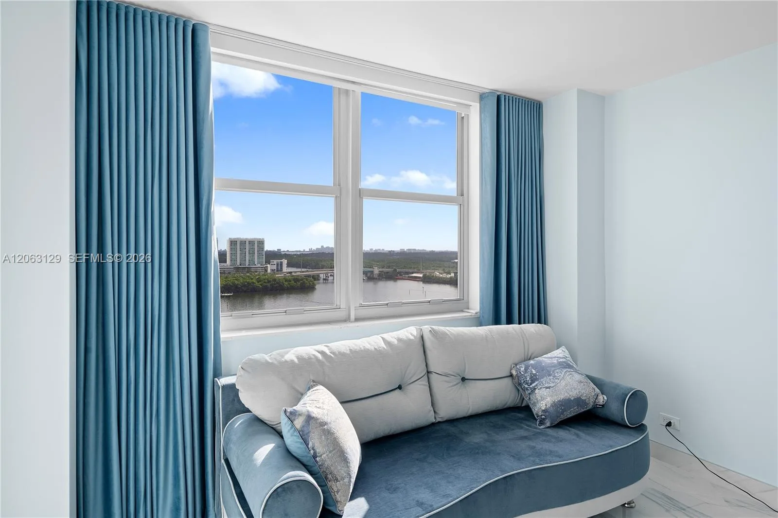 250 174th St # 1803, Sunny Isles Beach, FL 33160 photo 12