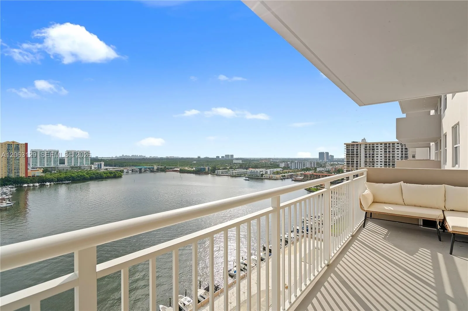 250 174th St # 1803, Sunny Isles Beach, FL 33160 photo 2