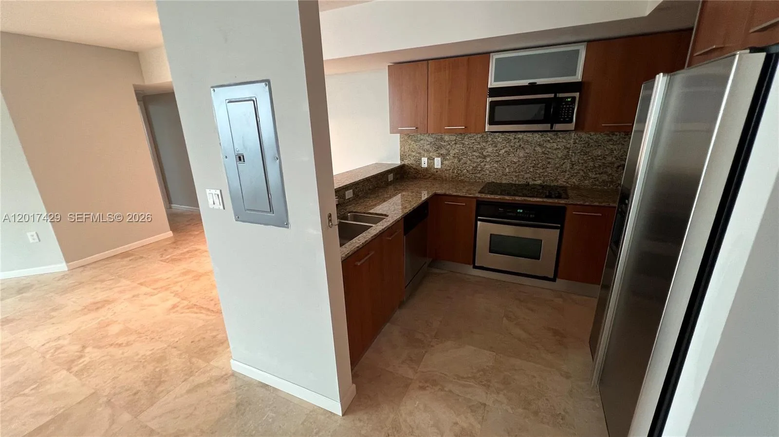 9055 SW 73rd Ct # 2007, Miami, FL 33156 photo 4