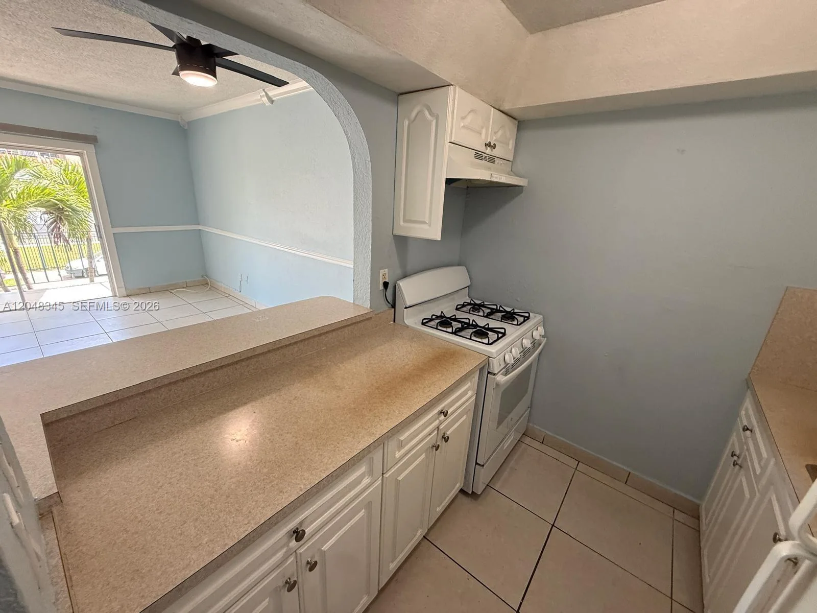 1350 W 53rd St # 29, Hialeah, FL 33012 photo 5