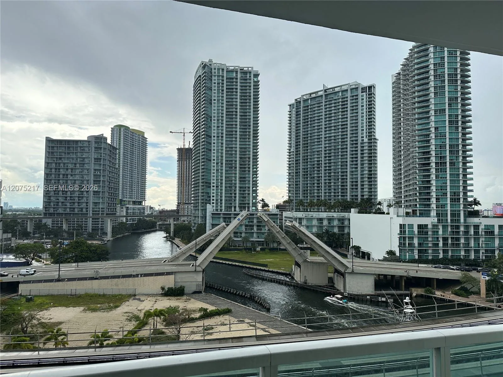 31 SE 5th St # 1007, Miami, FL 33131