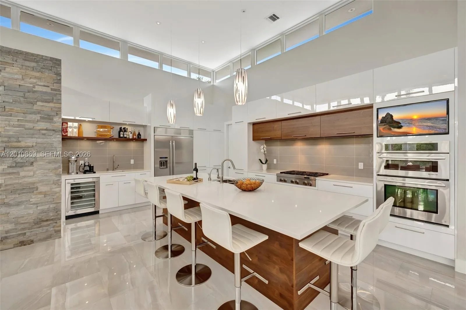 907 Diplomat Pkwy, Hallandale Beach, FL 33009 photo 12