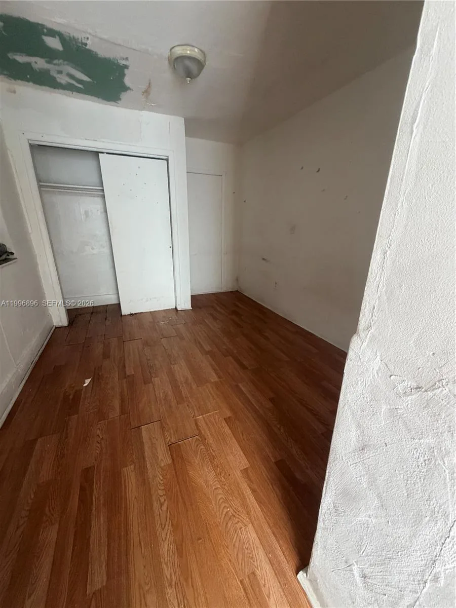 634 SW 10th Ave, Miami, FL 33130 photo 6