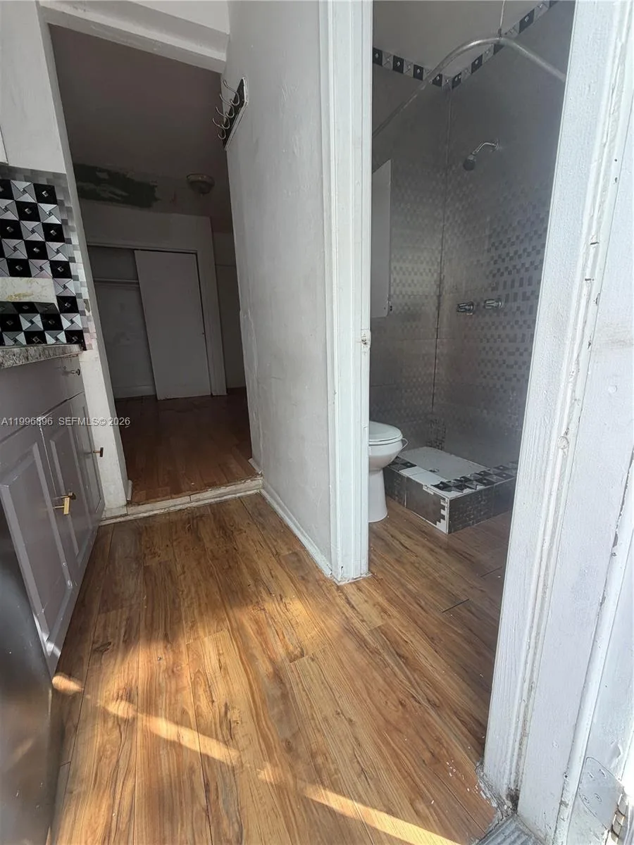 634 SW 10th Ave, Miami, FL 33130 photo 8