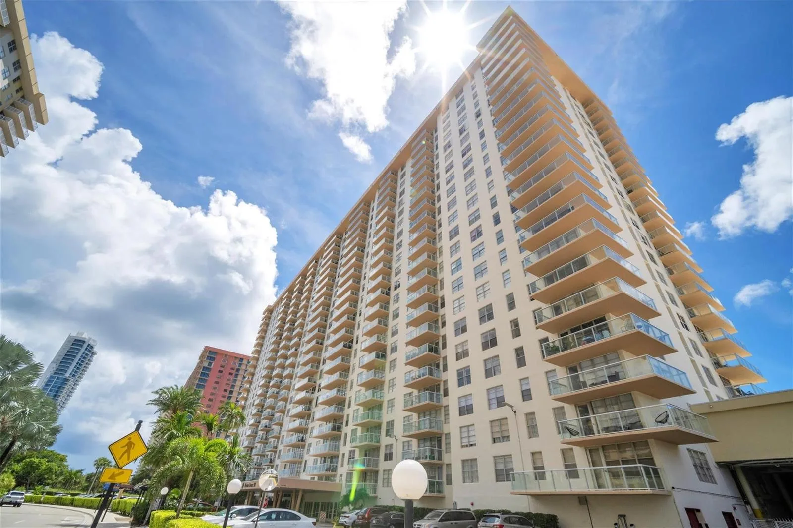 230 174th Street # 814, Sunny Isles Beach, FL 33160