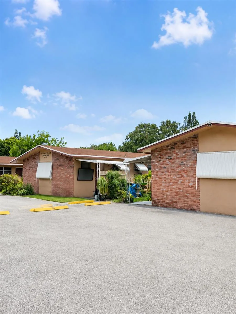 2738 FILLMORE Street, Hollywood, FL 33020
