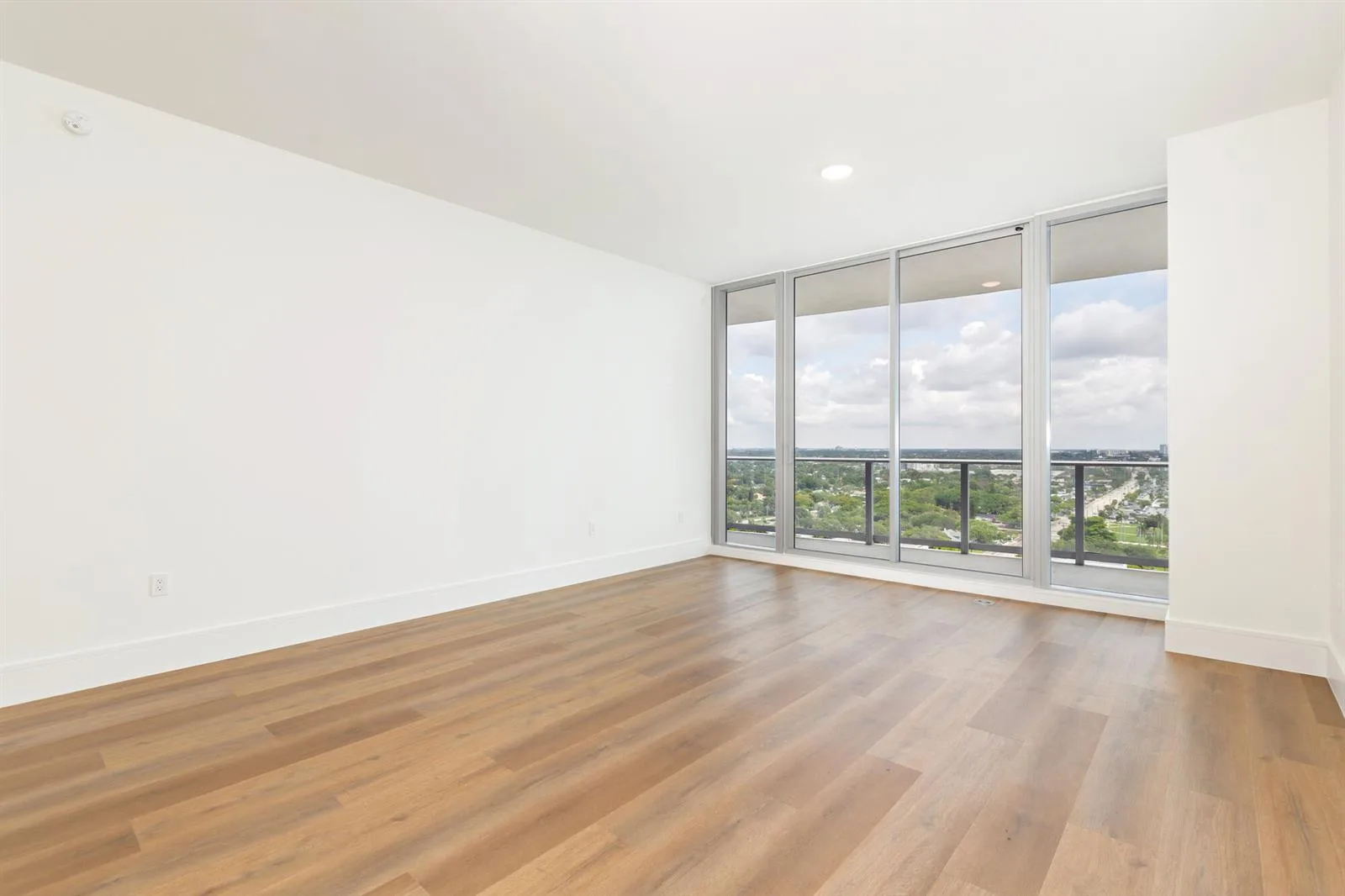 220 Lake Shore Drive # 1809, Lake Park, FL 33403