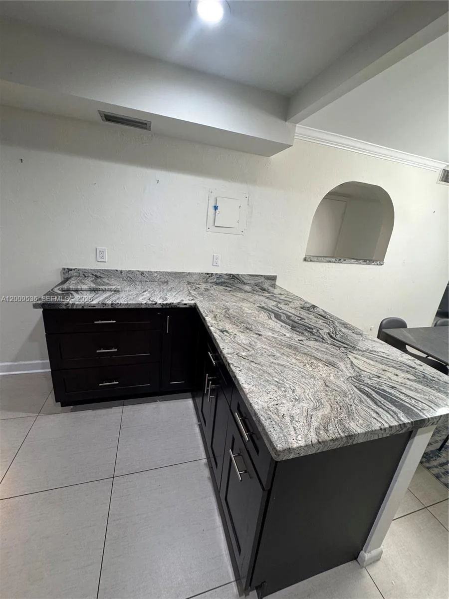 295 Jacaranda Dr # 20, Plantation, FL 33324 photo 7