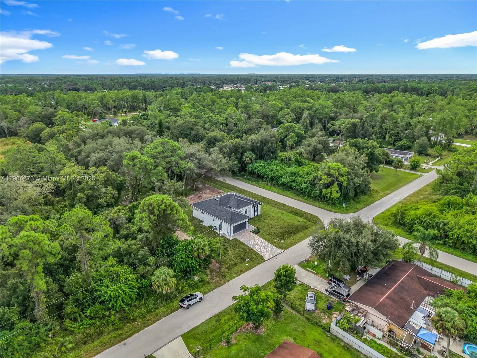 900 Sheldon Ave, Lehigh Acres, FL 33936 photo 4