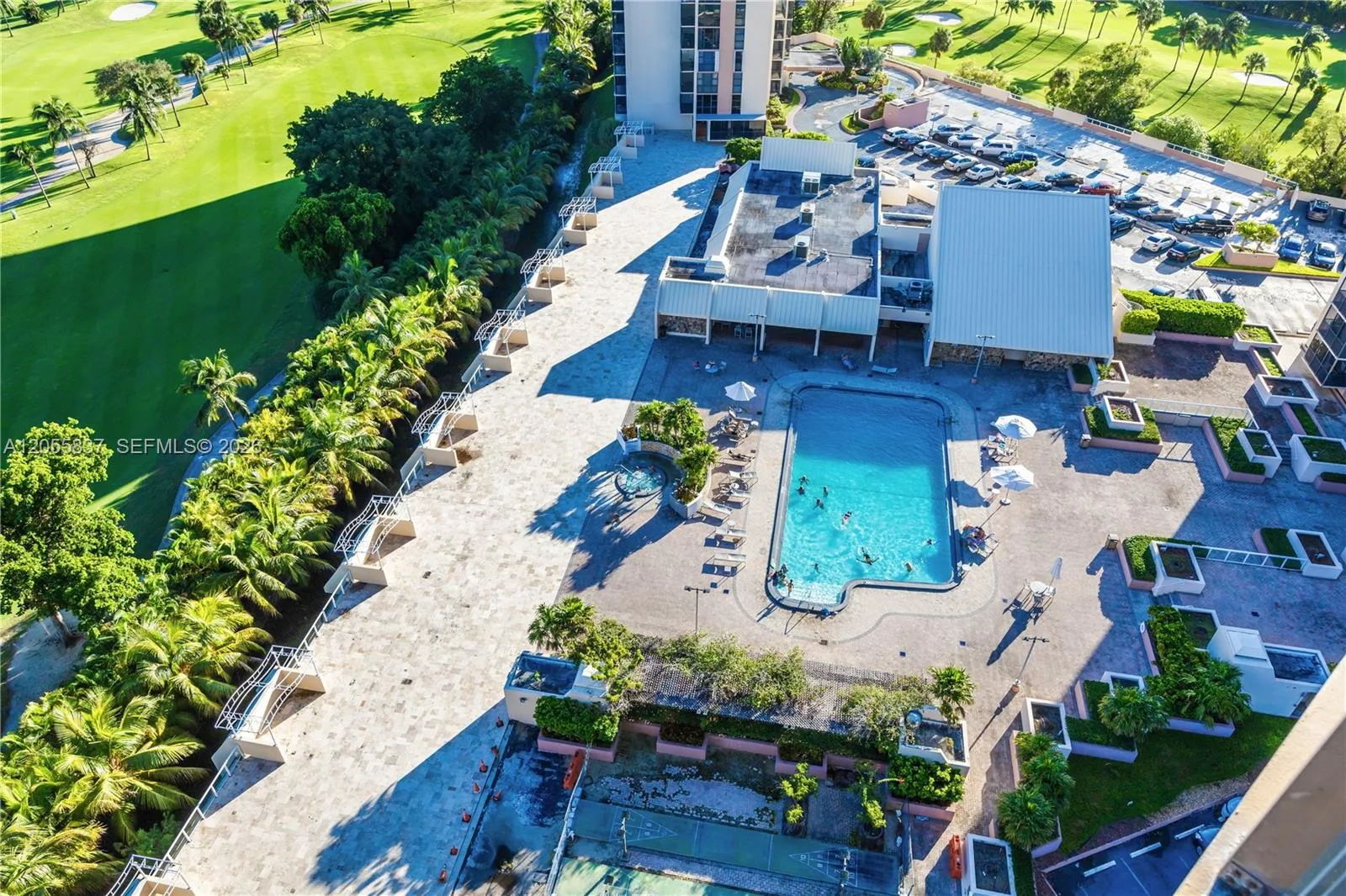 20379 W Country Club Dr # 433, Aventura, FL 33180 photo 2