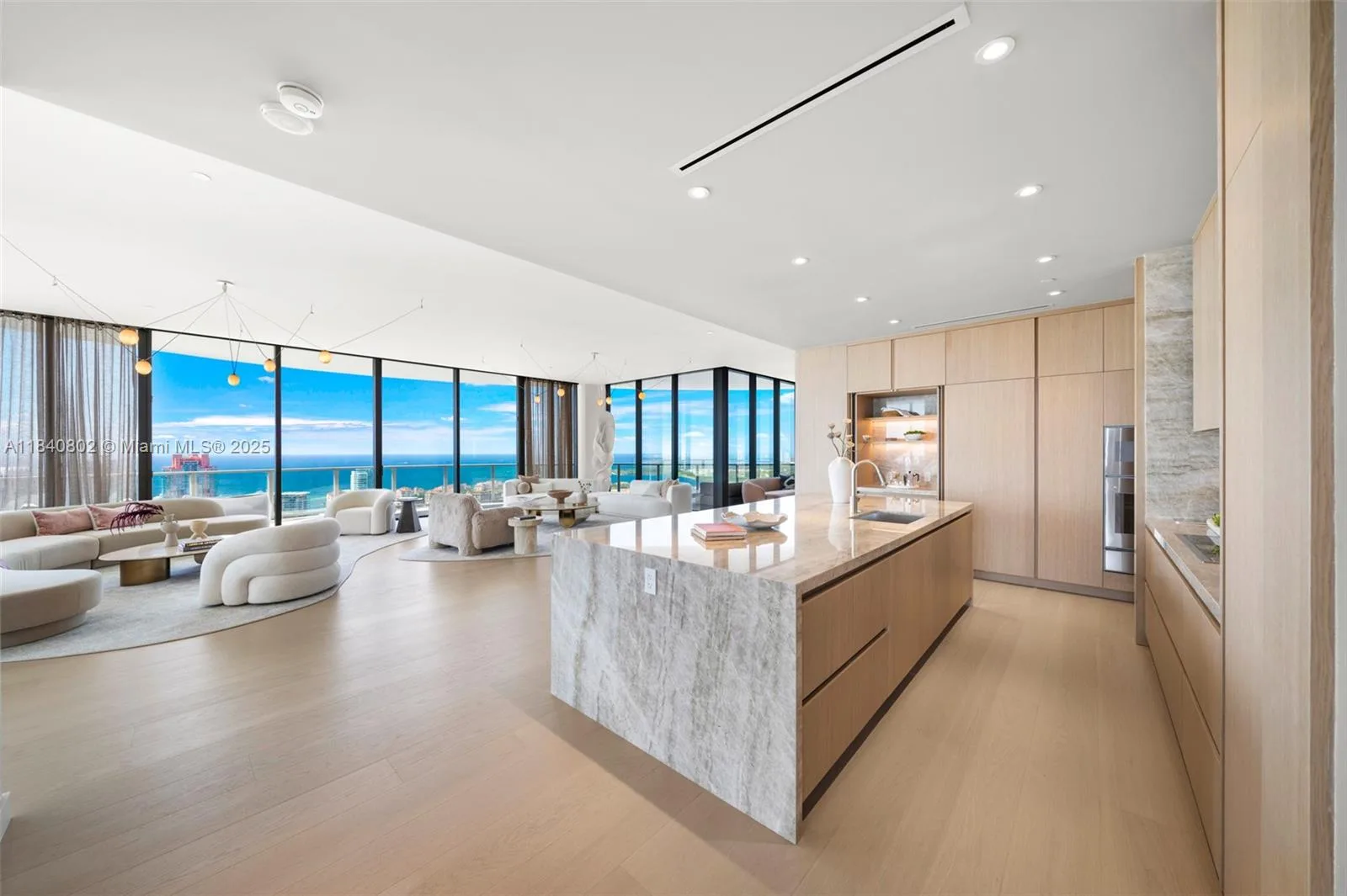 501 West Ave # PH4701, Miami Beach, FL 33139 photo 2