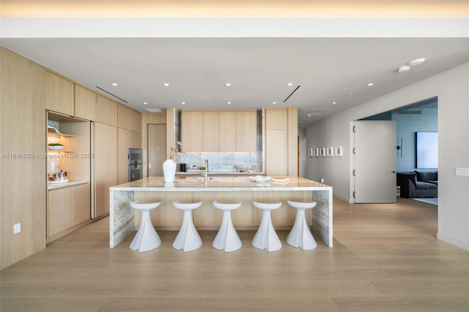 501 West Ave # PH4701, Miami Beach, FL 33139 photo 3