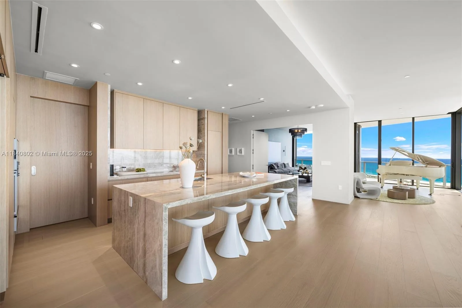 501 West Ave # PH4701, Miami Beach, FL 33139 photo 4