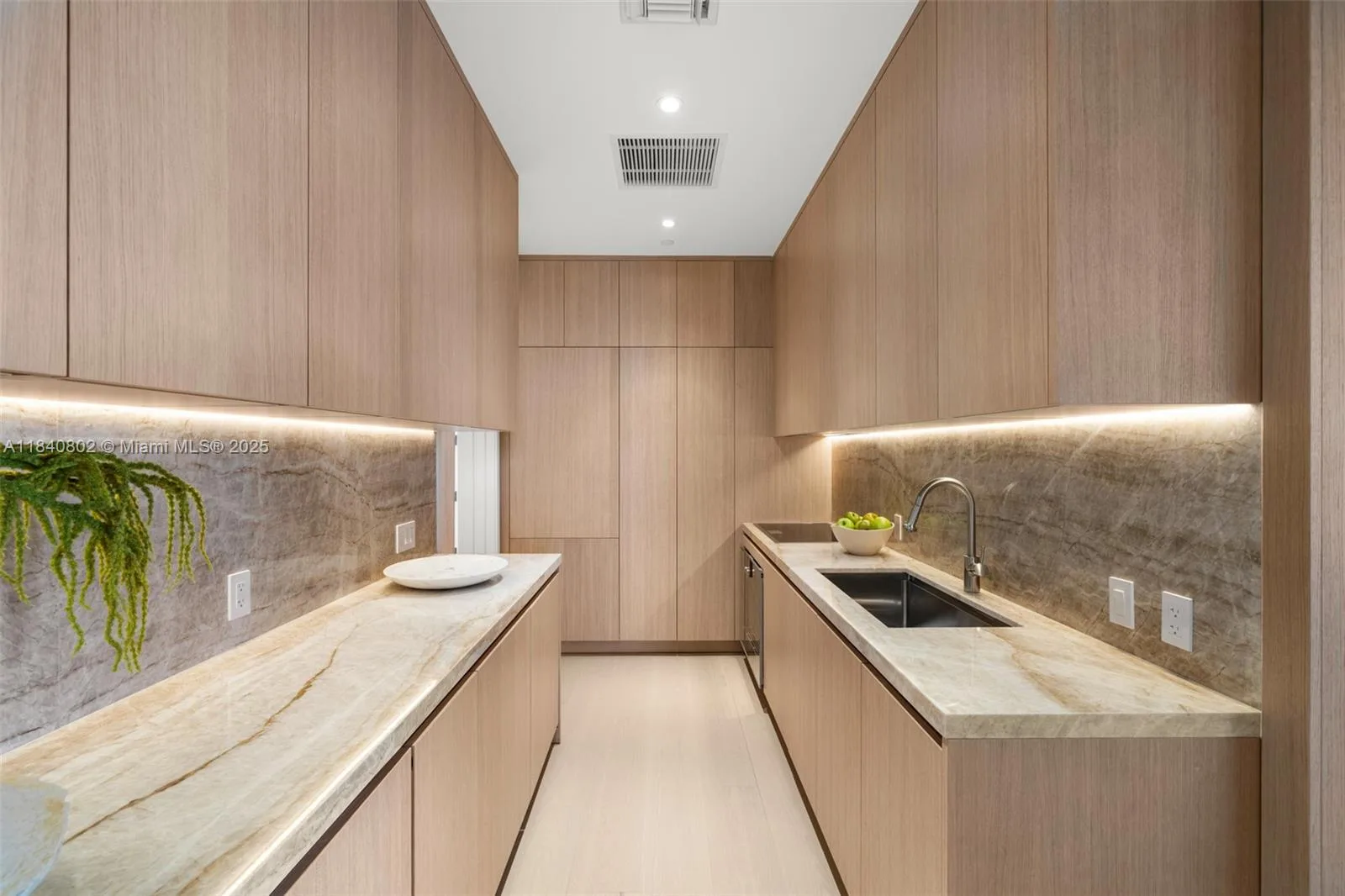 501 West Ave # PH4701, Miami Beach, FL 33139 photo 9