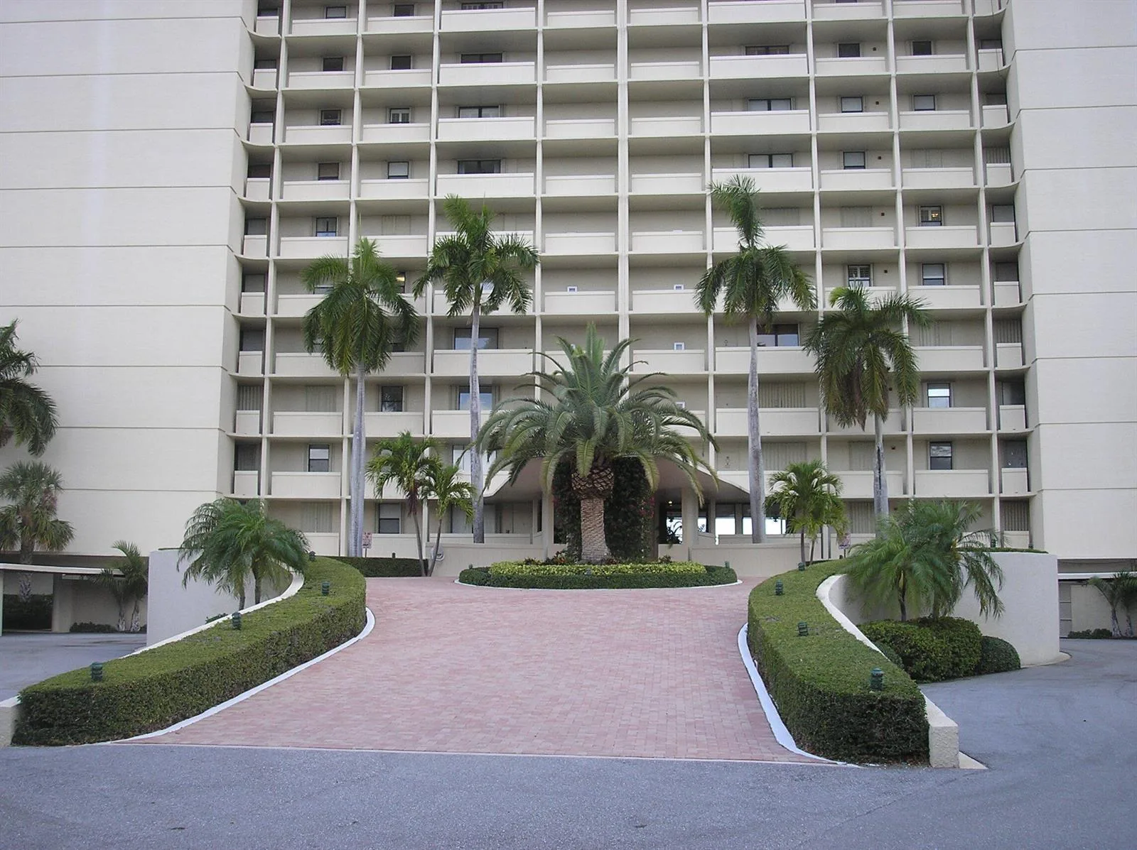 130 LAKESHORE Drive # 322, North Palm Beach, FL 33408