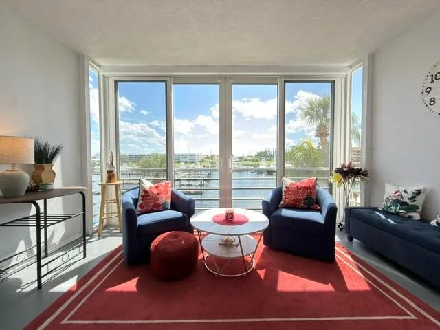 29 Yacht Club Drive # 306, North Palm Beach, FL 33408