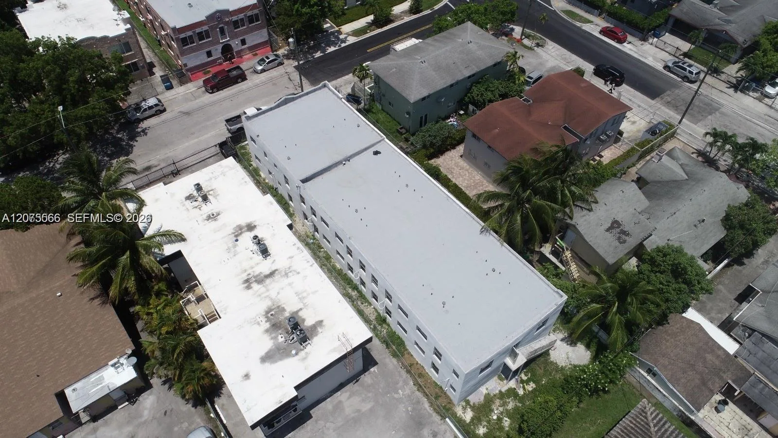 1020 SW 2nd St, Miami, FL 33130 photo 5