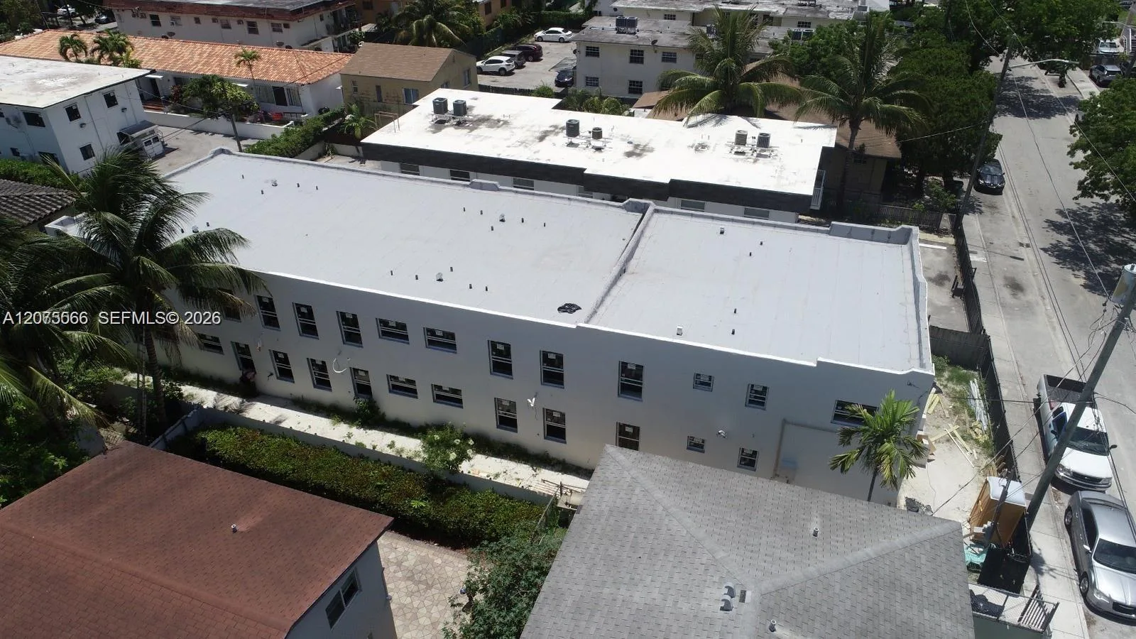 1020 SW 2nd St, Miami, FL 33130 photo 9