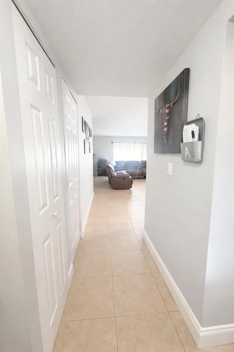 4052 N Pine Island Road # 1c, Sunrise, FL 33351