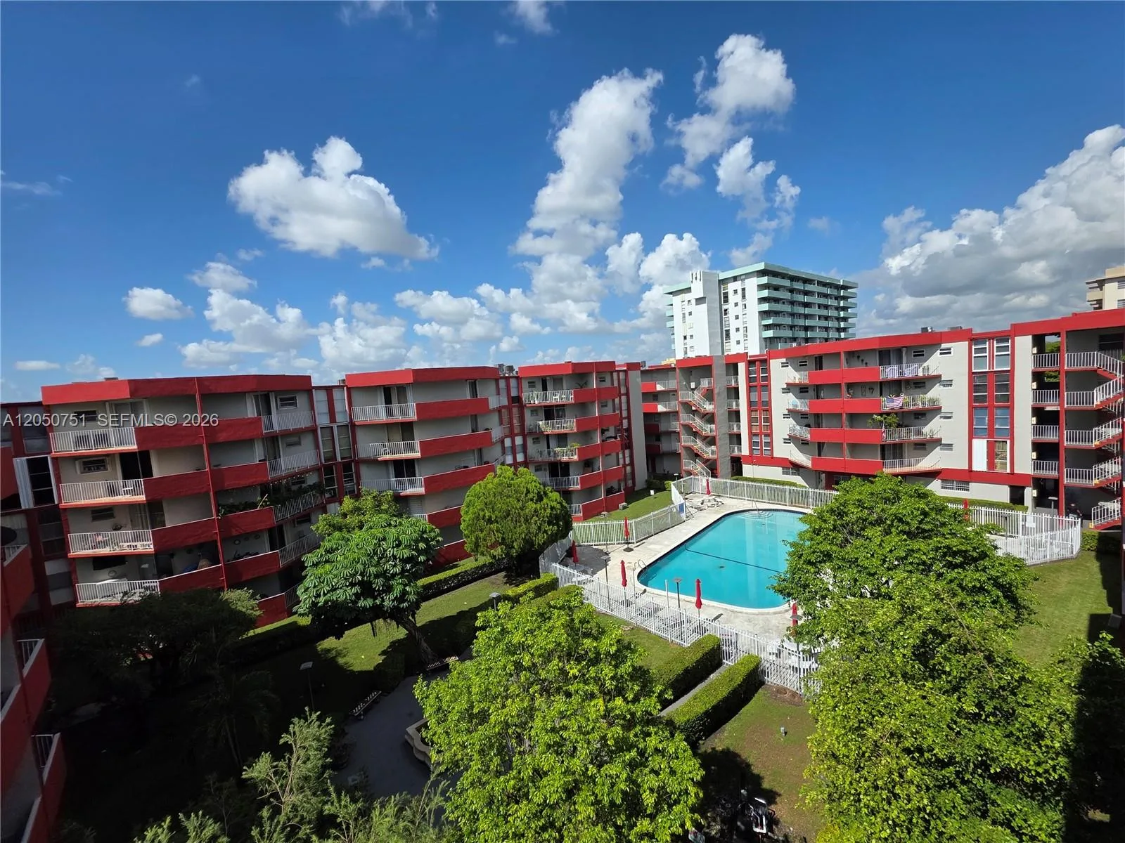 1750 W 46th St # 520, Hialeah, FL 33012