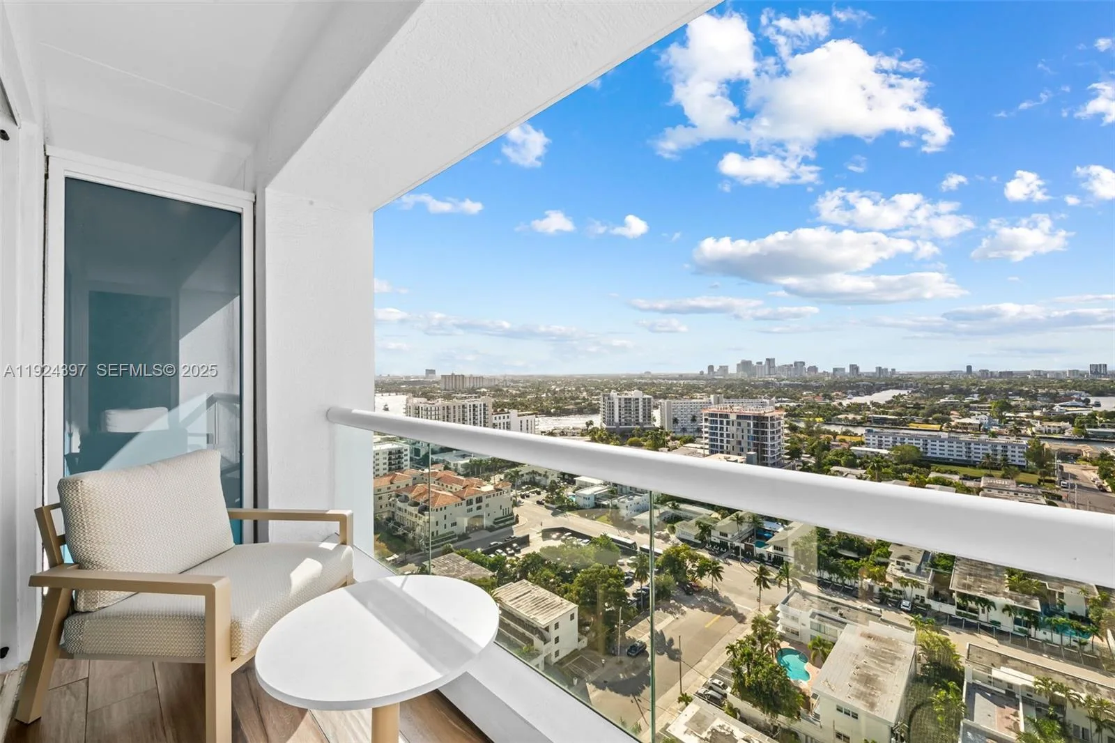 551 N Fort Lauderdale Beach Blvd # R1904, Fort Lauderdale, FL 33304