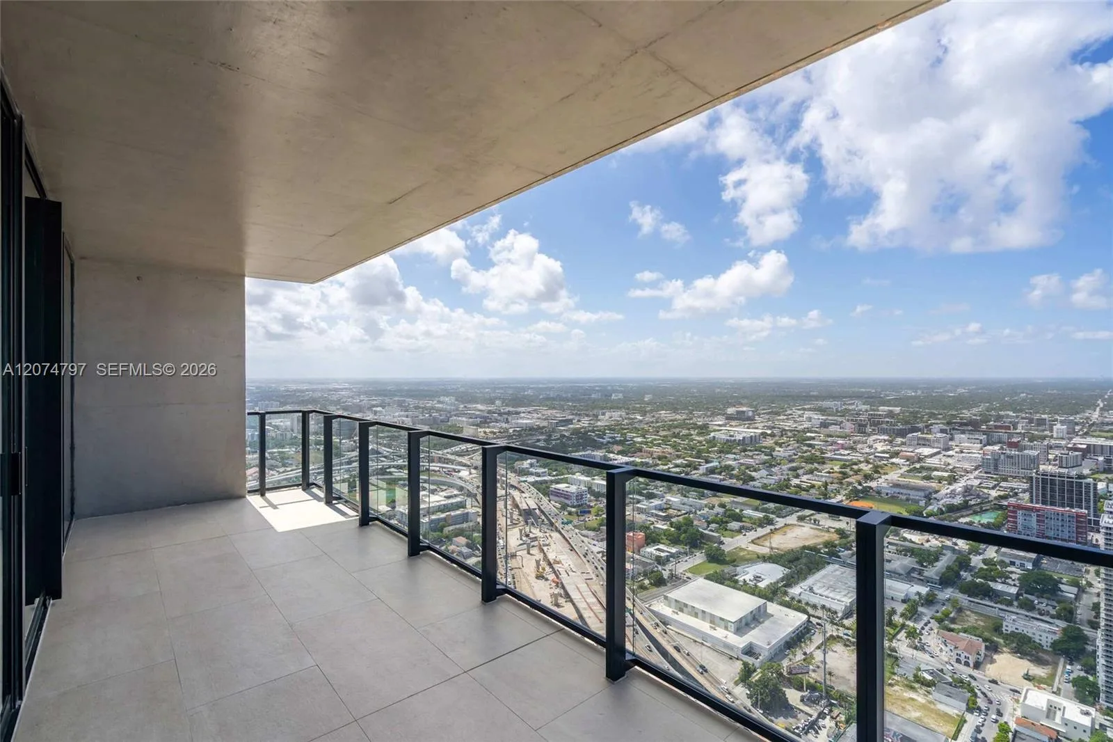 20 NE 11th Street # 6101, Miami, FL 33132 photo 4