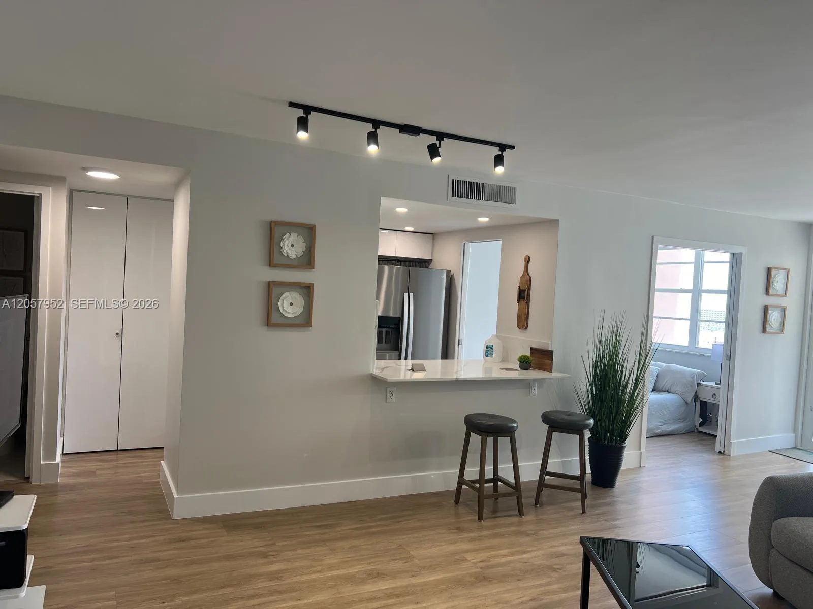 251 174th St # 1215, Sunny Isles Beach, FL 33160 photo 8