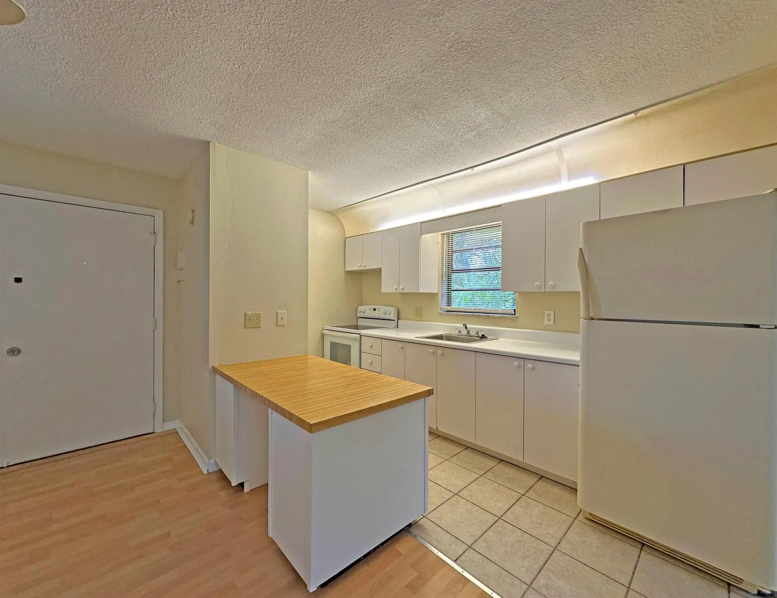 1021 SE Monterey Road # A22, Stuart, FL 34994 photo 3