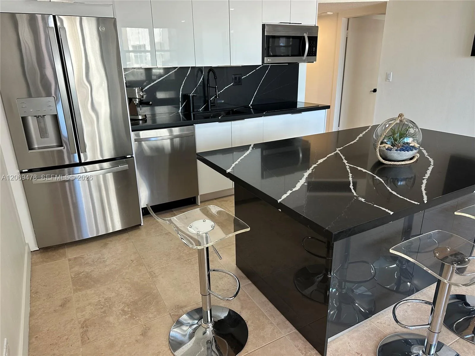 6039 Collins Ave # 310, Miami Beach, FL 33140 photo 7