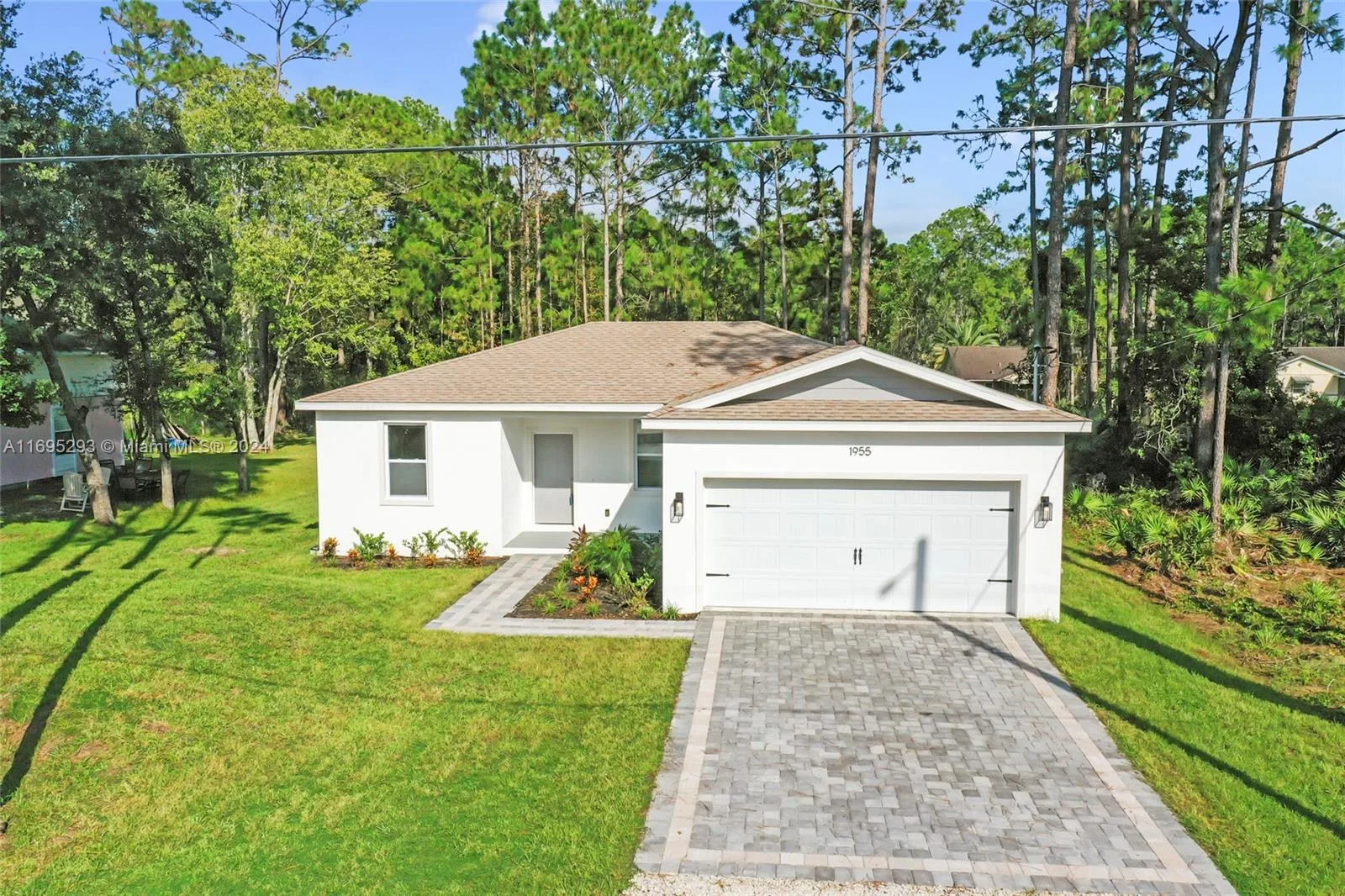 1955 10th Ave, Deland, FL 32724