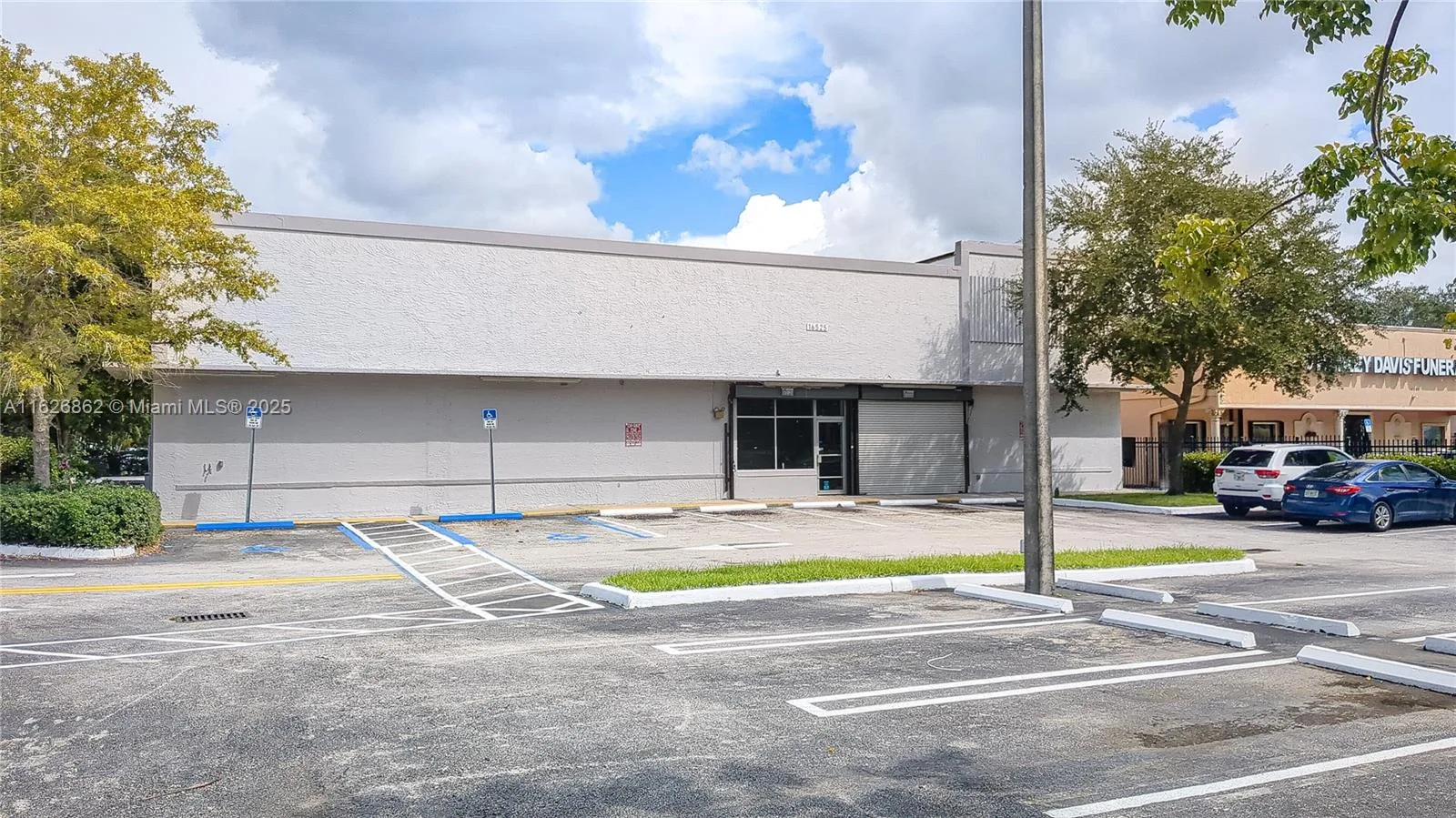16525 NW 27th Ave, Miami Gardens, FL 33054 photo 2