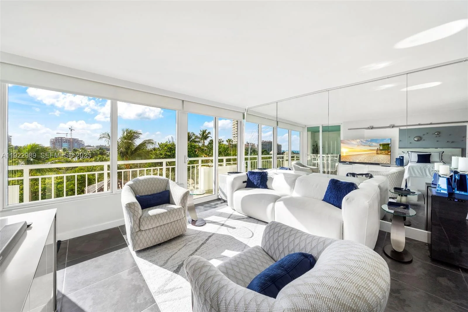 400 S Pointe Dr # 401, Miami Beach, FL 33139 photo 13