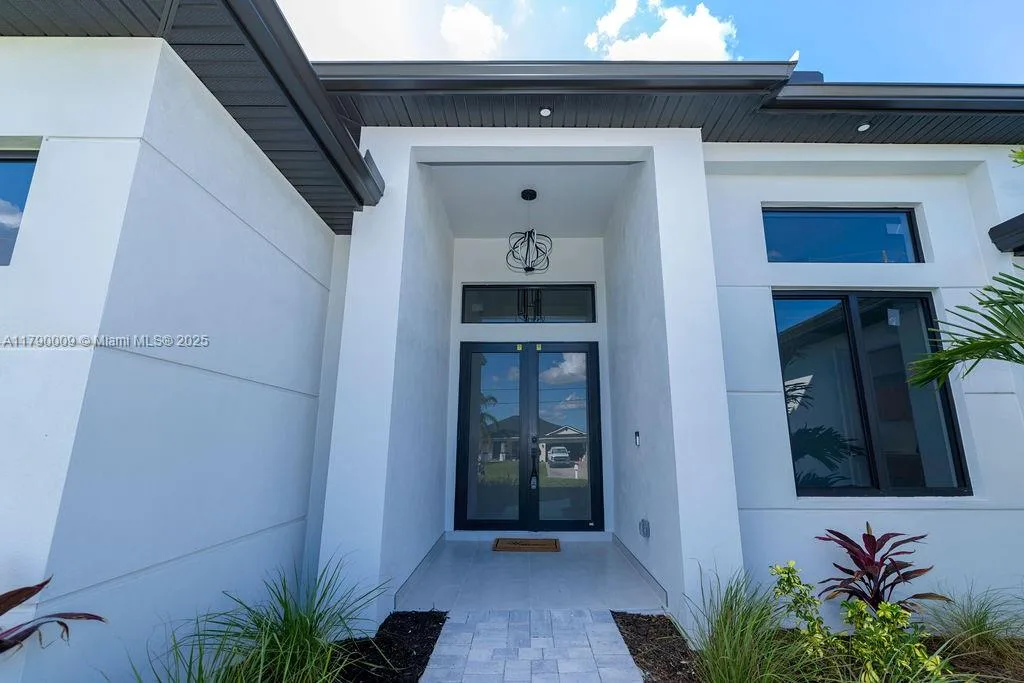 1412 NW 33 Ave, Cape Coral, FL 33993 photo 2