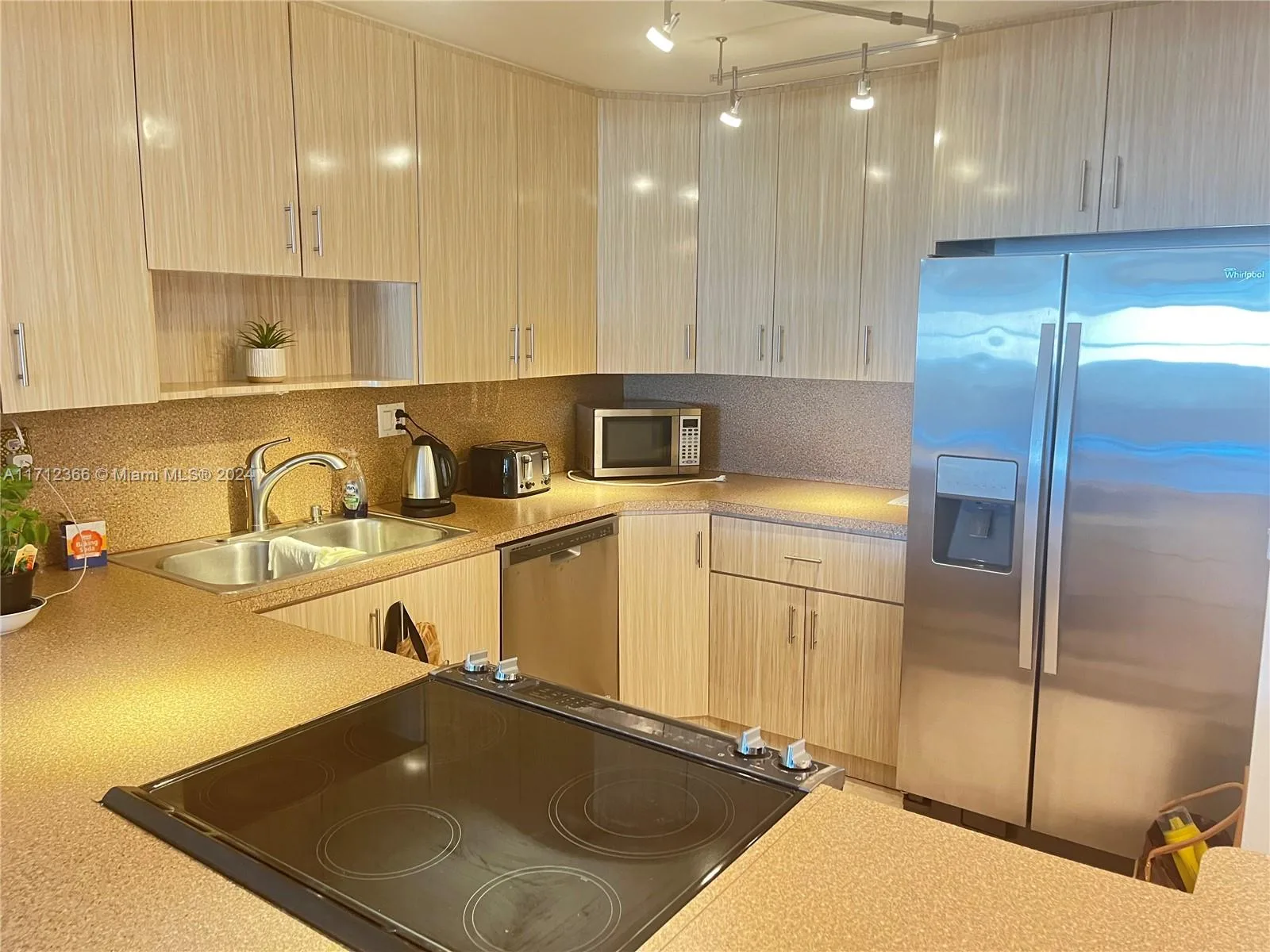 1849 S Ocean Dr # 1603, Hallandale Beach, FL 33009 photo 2