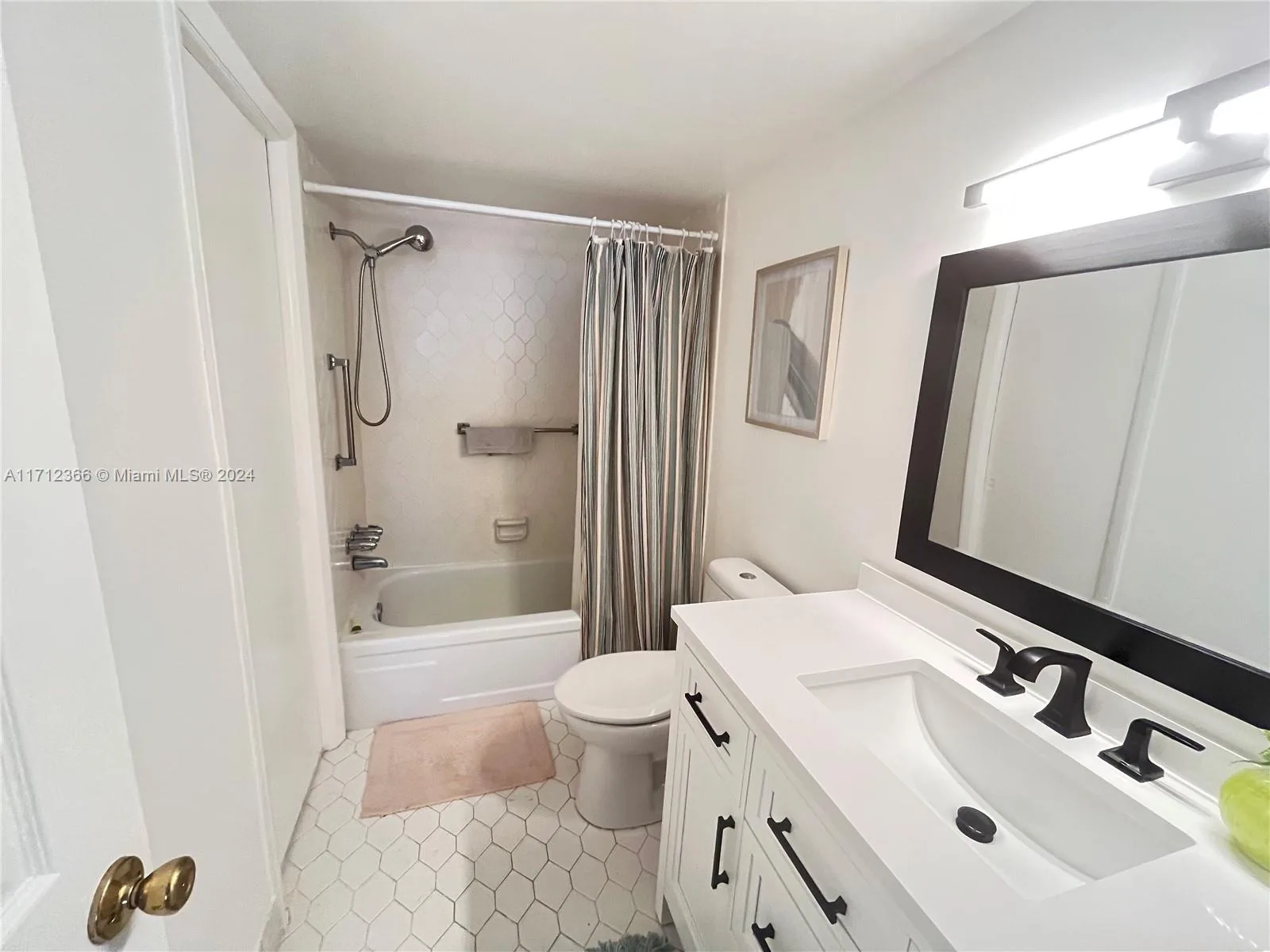 1849 S Ocean Dr # 1603, Hallandale Beach, FL 33009 photo 7