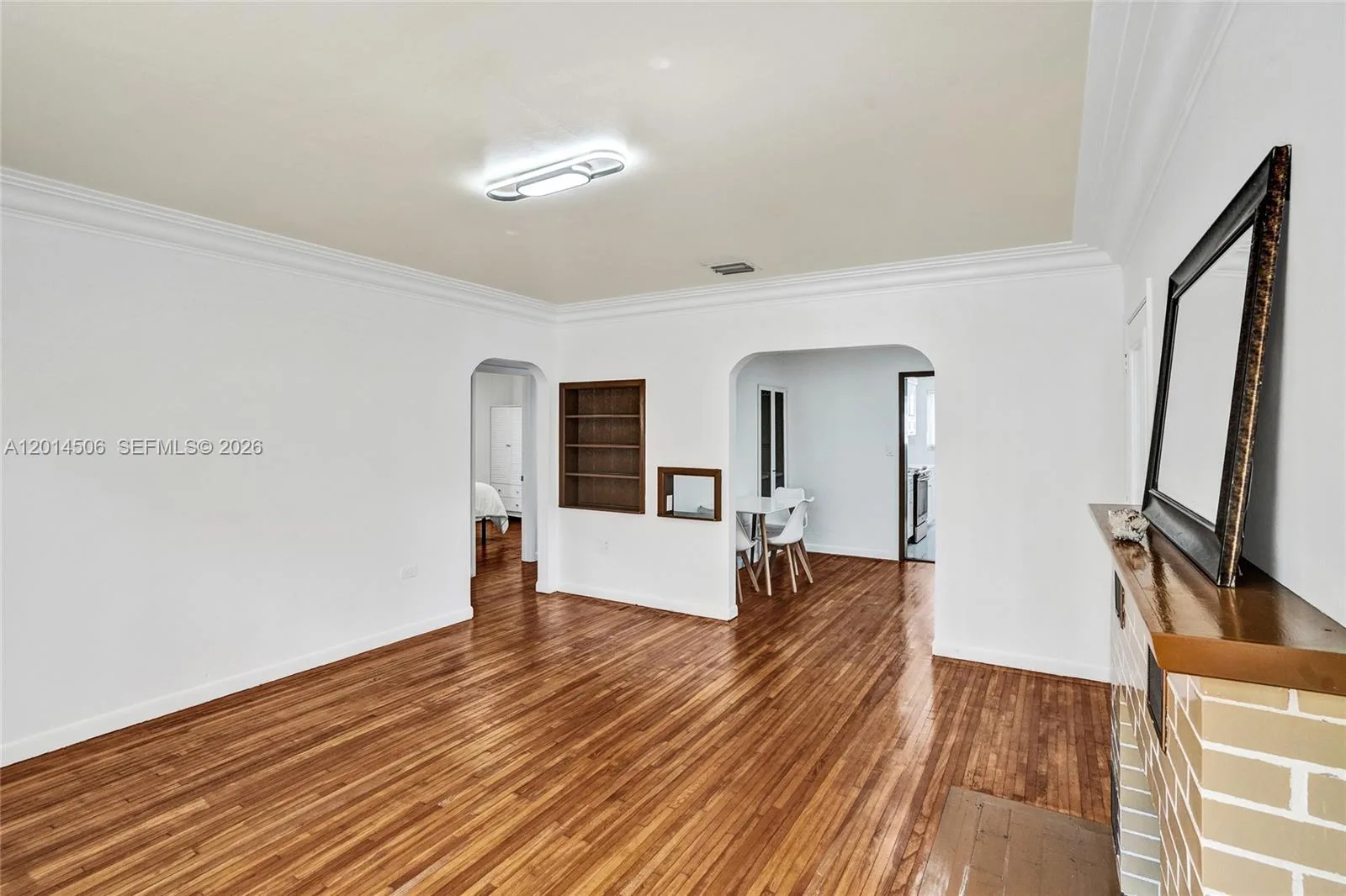 2420 SW 16th St, Miami, FL 33145 photo 4