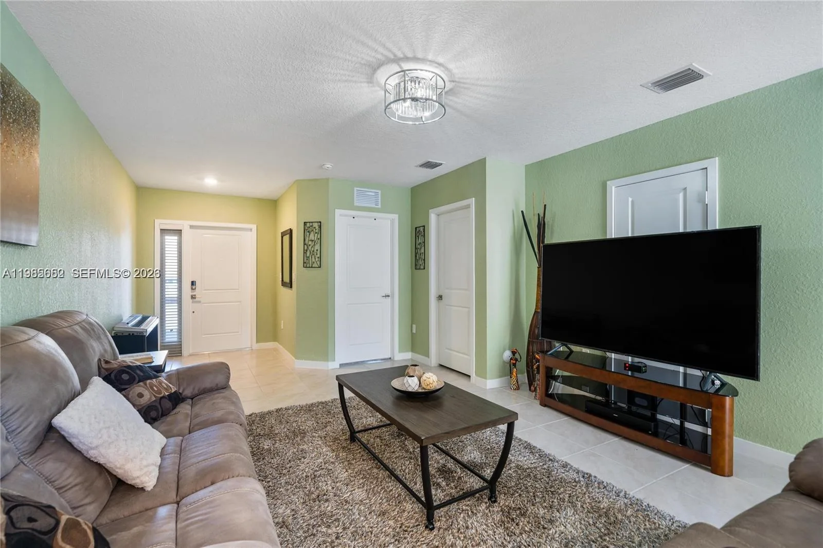 495 NE 5th Ln, Florida City, FL 33034 photo 9