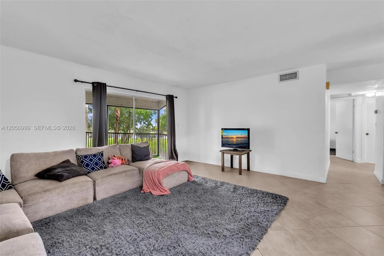 3021 N Oakland Forest Dr # 208, Oakland Park, FL 33309 photo 8