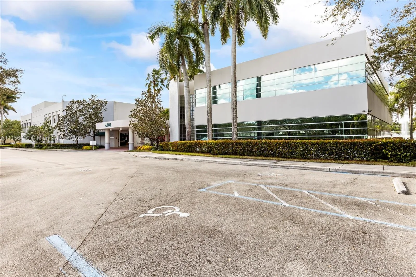 1455 N Park Dr, Weston, FL 33326 photo 2