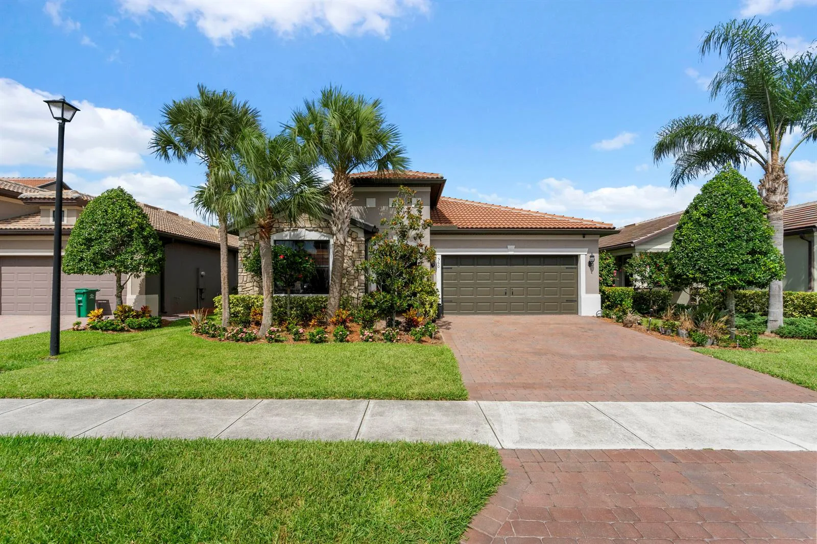 560 SE Monet Drive, Port St. Lucie, FL 34984