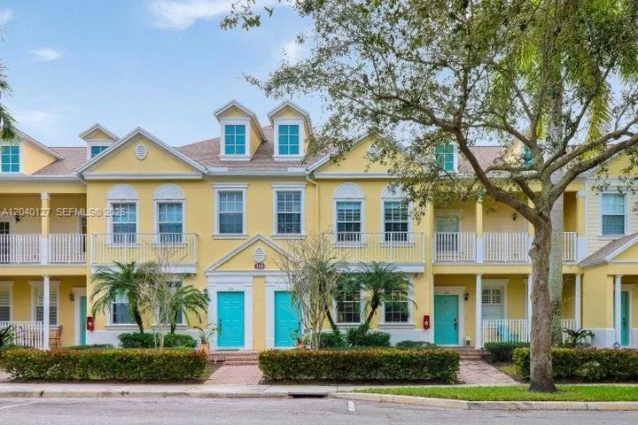 118 Seagrape Dr # 105, Jupiter, FL 33458 photo 2