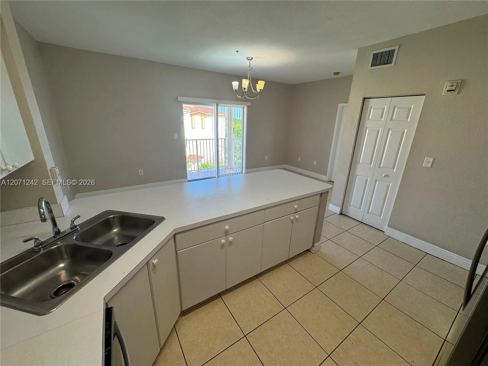 6940 NW 179th St # 404-7, Hialeah, FL 33015 photo 7