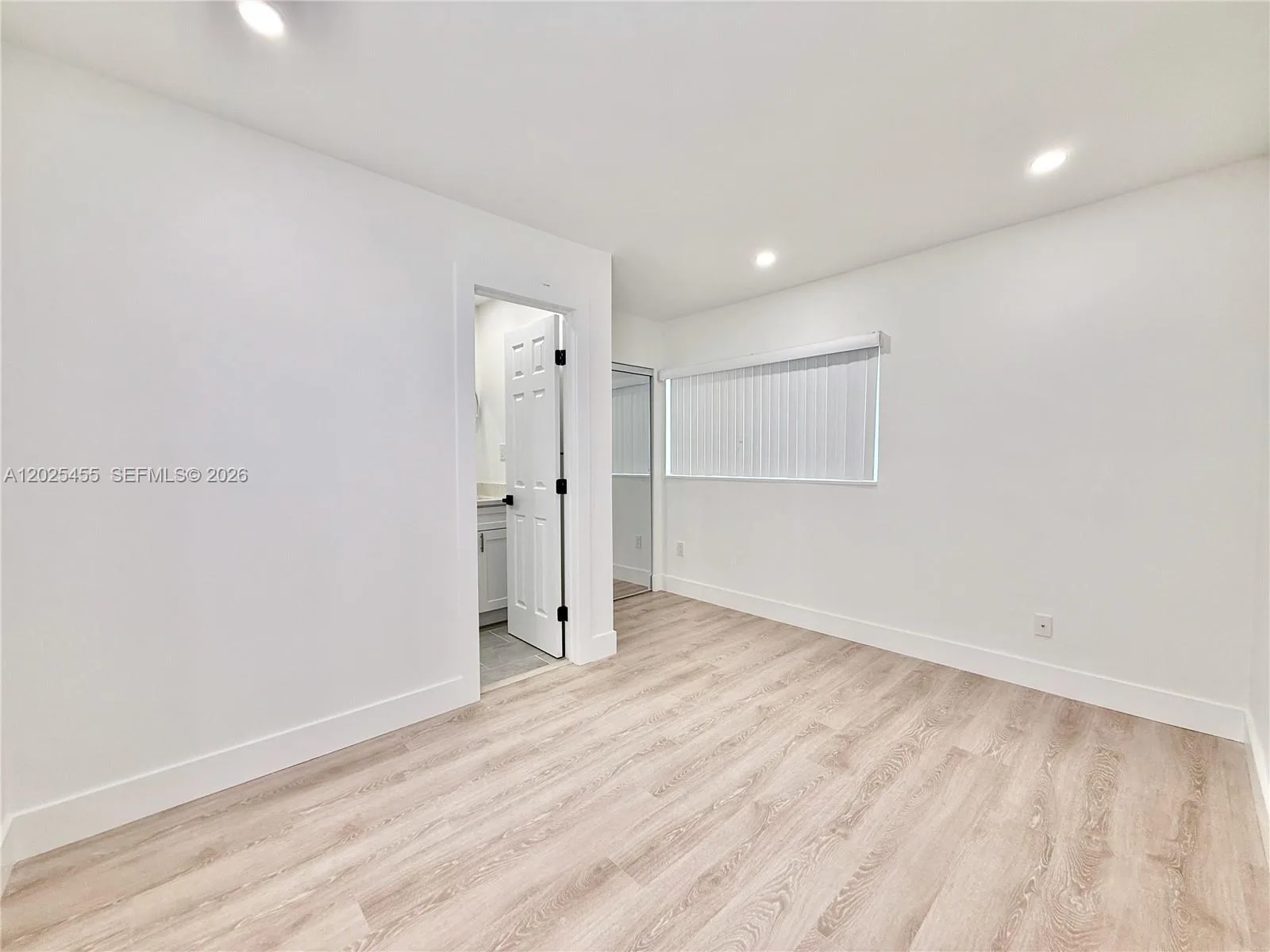 10209 SW 20th Ter, Miami, FL 33165 photo 12