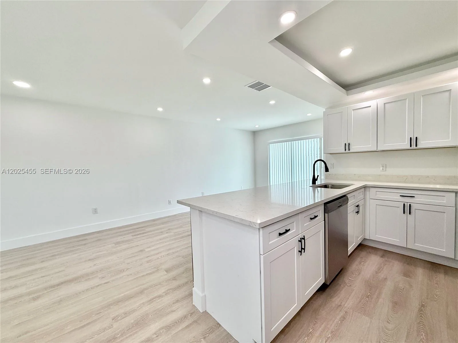 10209 SW 20th Ter, Miami, FL 33165 photo 9