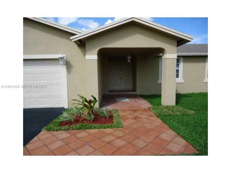 13621 SW 281st Ter, Homestead, FL 33033