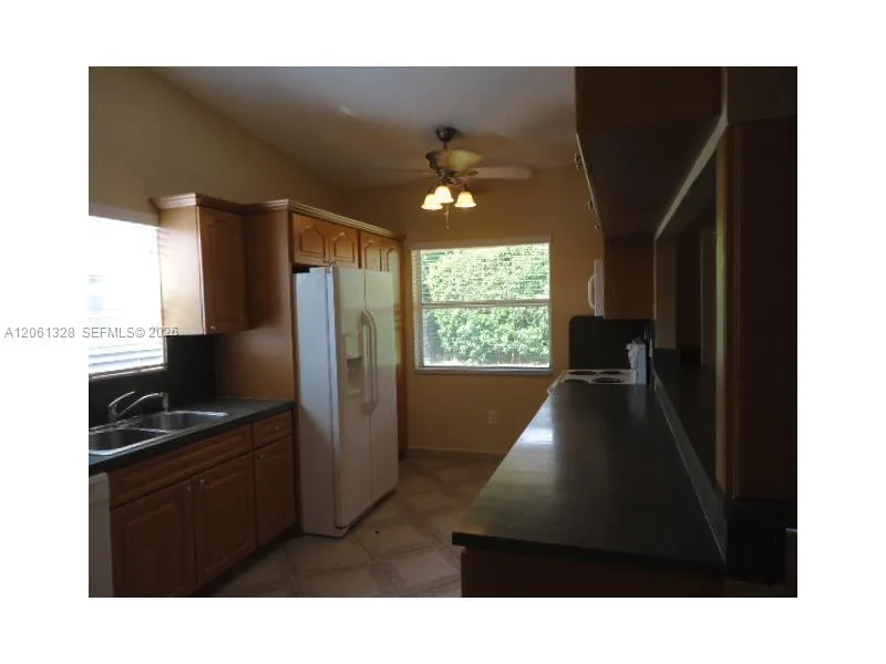 13621 SW 281st Ter, Homestead, FL 33033 photo 5